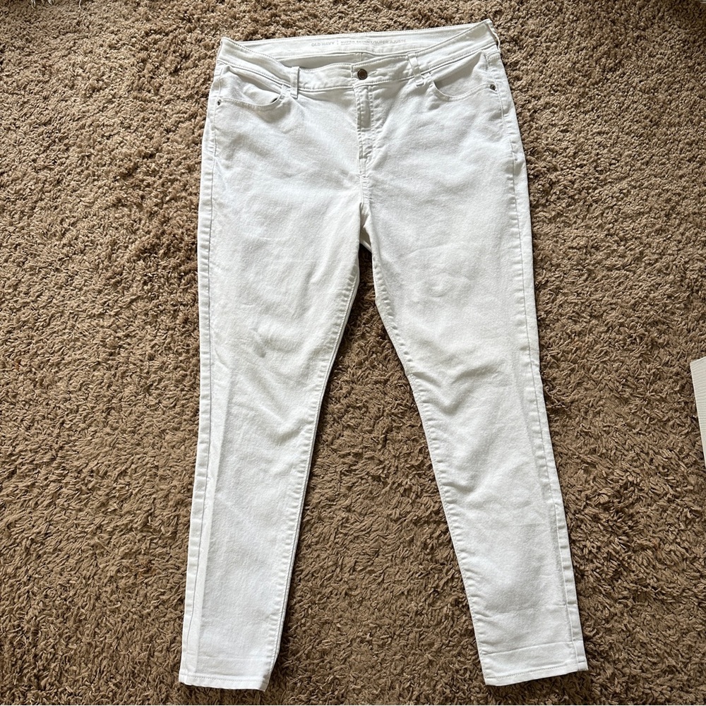 OLD NAVY super skinny/ mid-rise white women’s jeans